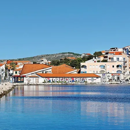 3 Bedroom Stunning In Dvornice